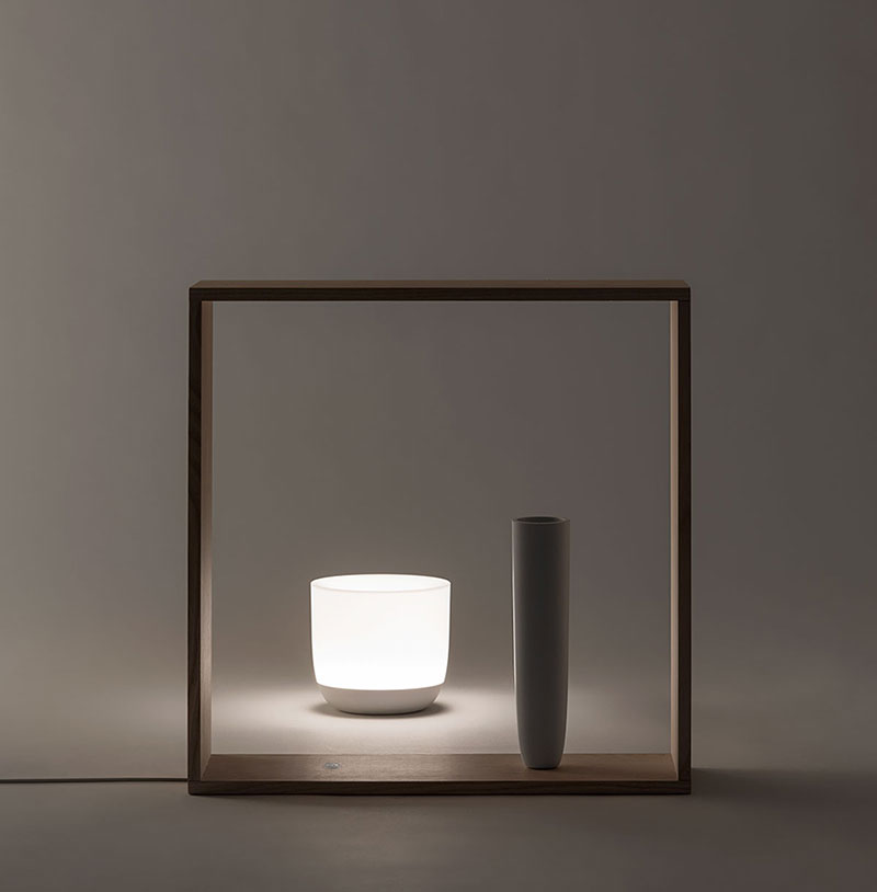 Гаку - лампа или целая комната?